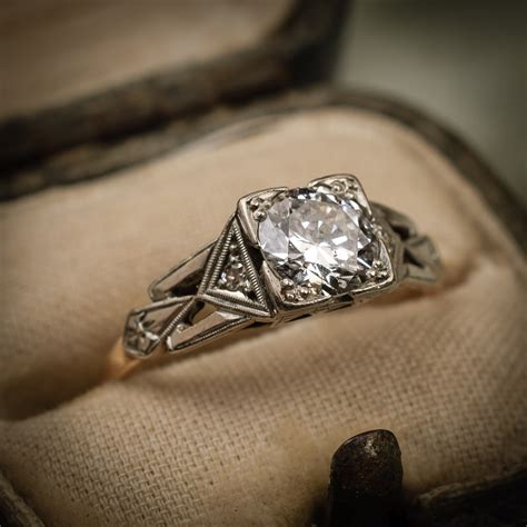 vintage art deco engagement rings